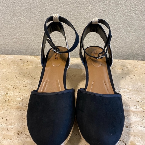 Mailena Wedge
Espadrille Sandals size 8  1/2 - Picture 6 of 9